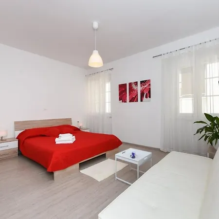 Old Town Gostinjska kuća 4*