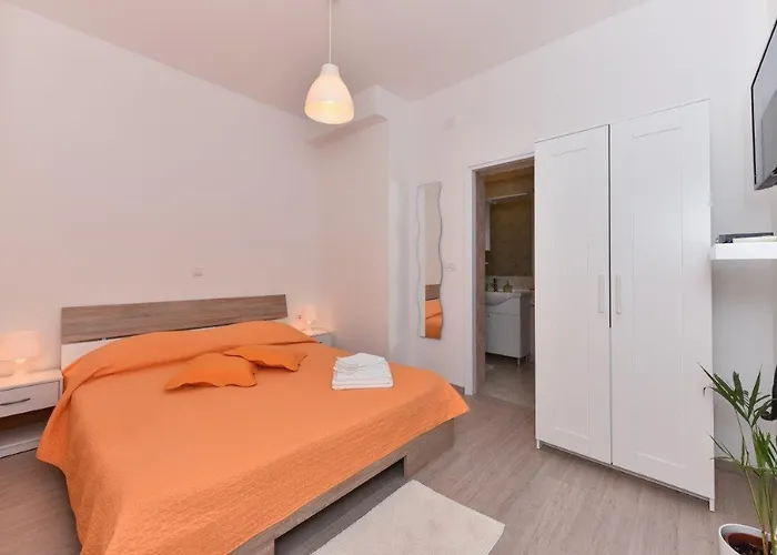 Guest house Old Town 4*