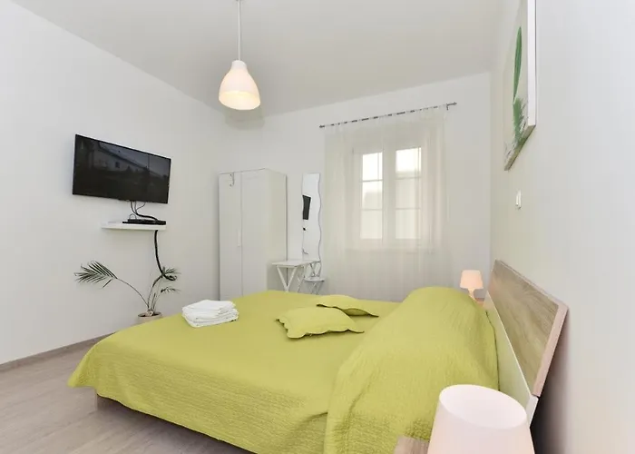 Guest house Old Town 4*